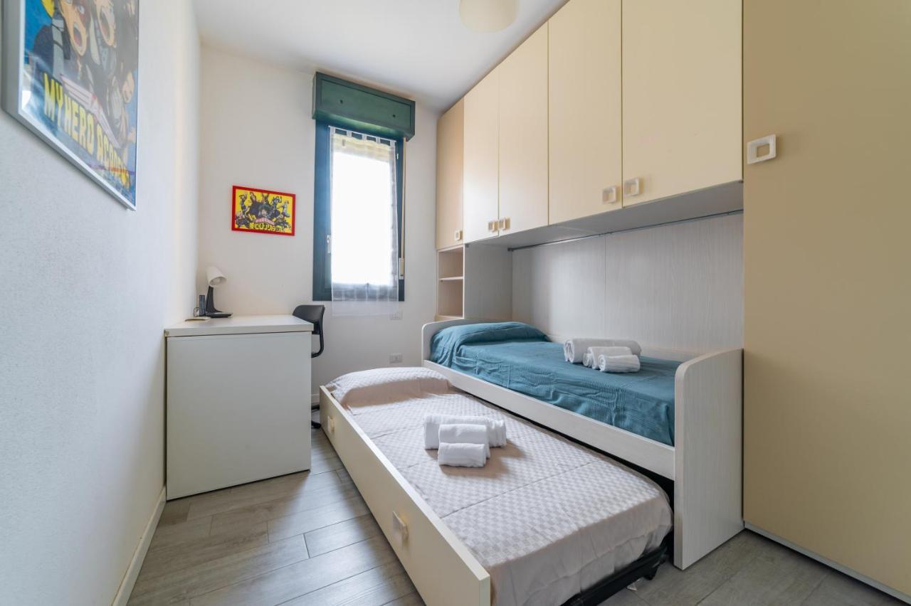 Parma Residential Apartment Con Balcone Exterior foto