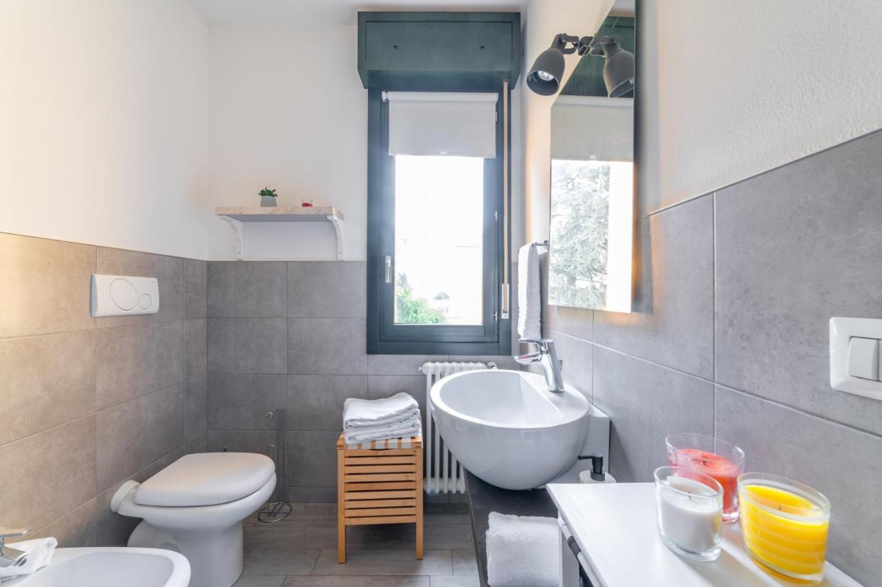 Parma Residential Apartment Con Balcone Exterior foto